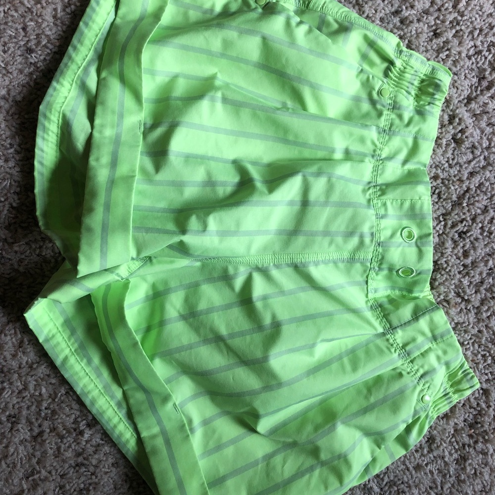 Lululemon spring break away short